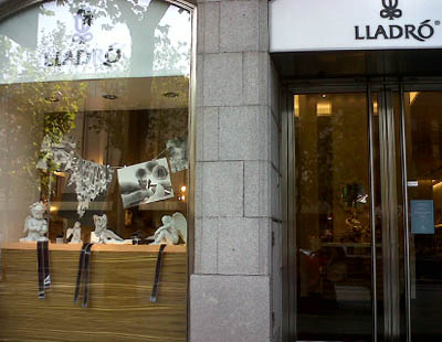 Fabricacion decoracion para escaparates para tiendas marca Lladró Fabricacion decoracion para escaparates para tiendas marca Lladró